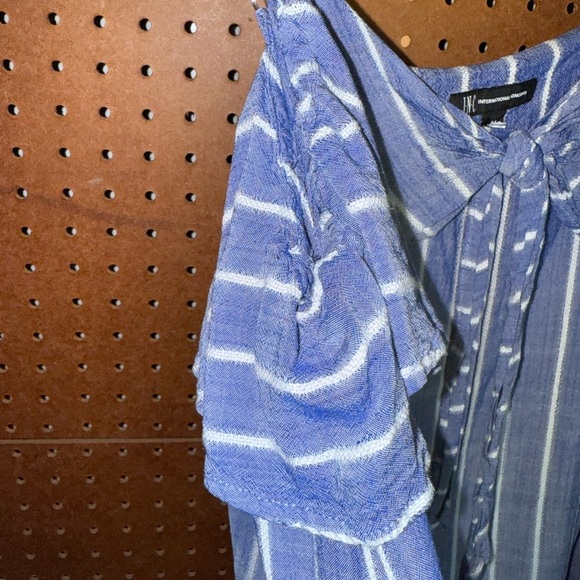 Inc Blouse Blue And White Size Medium 🩷 - Picture 3 of 4